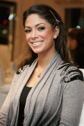 a42f9760209682 Nicole Johnson Miss California getting make up done at VALERIE Salon on 12/16/09