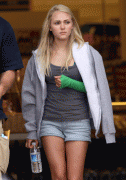 AnnaSophia Robb アナソフィア・ロブ