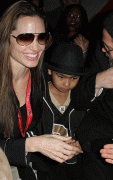 Angelina Jolie (Анджелина Джоли) - Страница 2 E8449c67374454