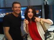 On-Air with Ryan Seacrest 63125998214805